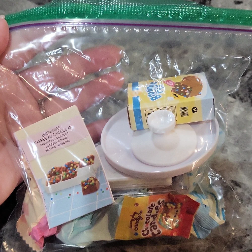 Miniverse Make It Mini From Scratch Brownies